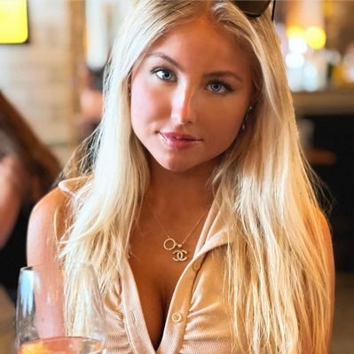 ShriderCourtney's profile picture. 