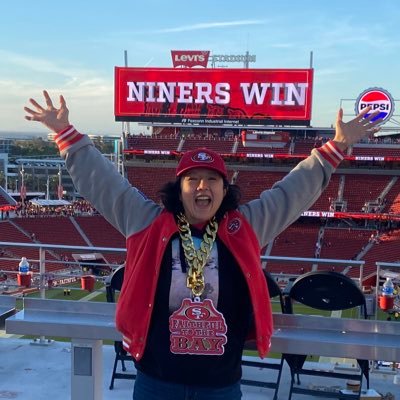 Uaena who loves the Niners, Giants with a splash of Warriors