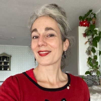 betekenaar ~ #strokesurvivor ~ hemelbestormer met huisarrest ~ reallifesuperhero 🦸♀️~ prospellingcheckerwretsler ~ 😸😸🐕mum~ voor al uw verdwijntrucs