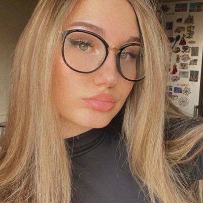 ellatristan99's profile picture. Disappointed but not surprised ✨