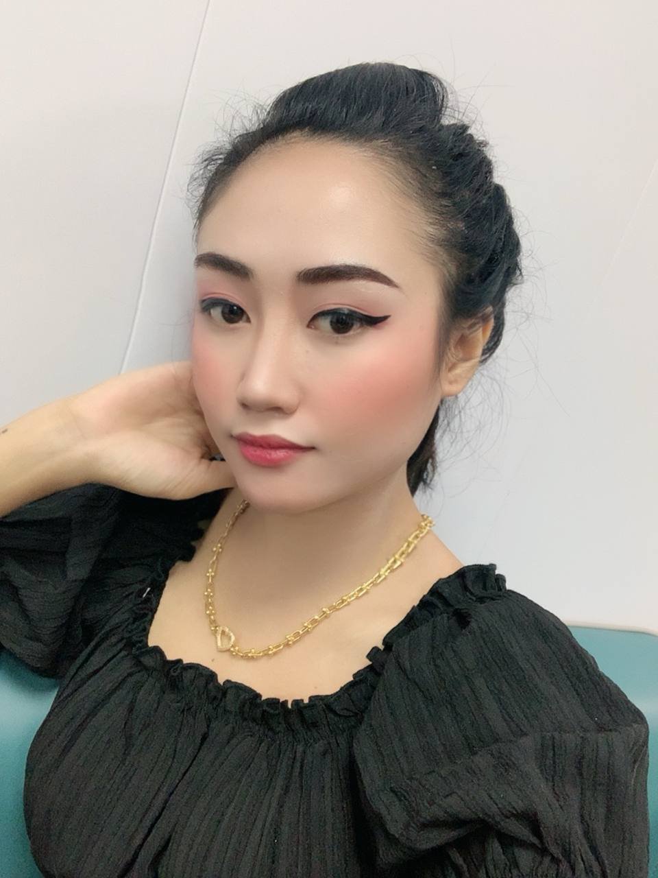 BEATY SHOP OWNER AND DESIGN FASHION CLOTHES https://t.co/UkZGiDnz3n