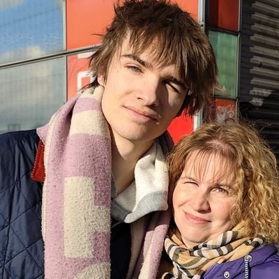 Zathura77's profile picture. Fais de ta vie un rêve, et d’un rêve, une réalité 😻

1 Février 🎂🎁