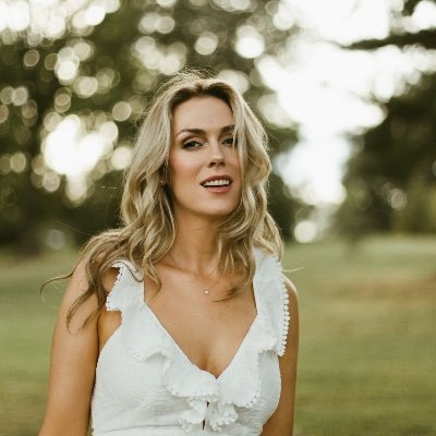 NoelleToland Profile Picture