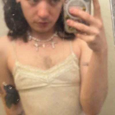 22 • ML • delusional princess (male)