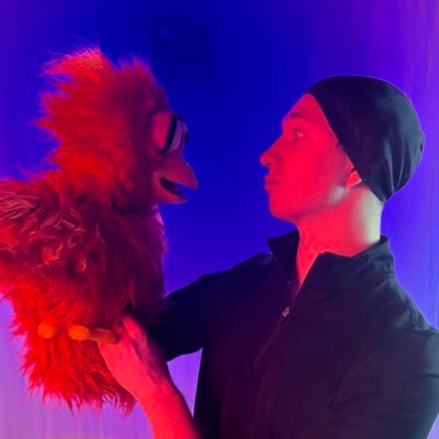 I’m here, I’m queer and I’m a puppeteer. 🏳️‍🌈