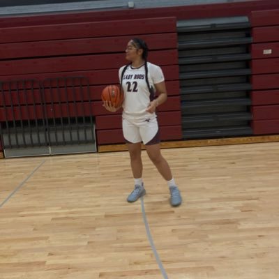 YarieliseA_22's profile picture. Killeen High School🦘| Basketball 🏀| Center|5’8 188lbs |3.3 GPA| c/o” 24| Yarielisealvarez17@gmail.com