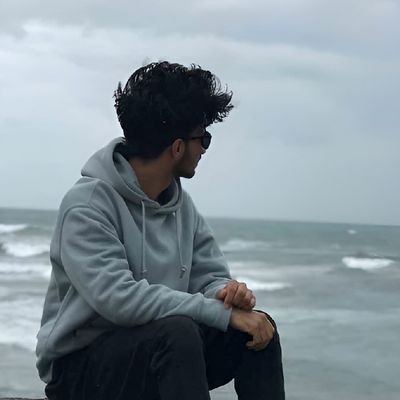 mamaadoseyn's profile picture. follow =follow 
اونیم که تو طوفان دنبال آرامشه