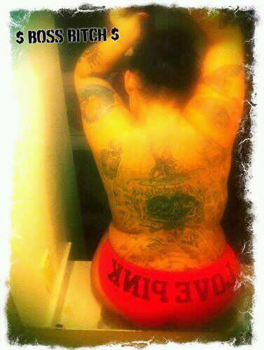 IM 27 HAVE MY OWN SHIT!504 CERTIFIED!IM LOVIN,CARIN,LOYAL,BLUNT N CRAZY!CURIOUS HIT ME UP! #TEAMLESBIAN #TEAMFEMME #TeamCreativu #IGOTURSTUD!LMAO!