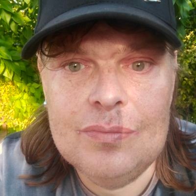 leef je leven en doe r wat leuks mee - leef vandaag want morgen bestaat niet - hij steeds meer zij - alles heeft z'n oorzaak, gevolg bepaal je zelf