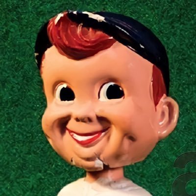 PropmanHayakawa's profile picture. アラカンからの...アメカジ回帰！？
古着の沼に...ハマる！？