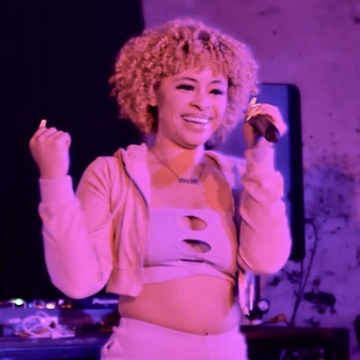 Lucyy_davis69's profile picture. I create art through creativity.
Team member @Streamlabdesign