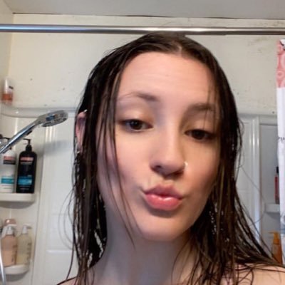 Hailey4274's profile picture. 