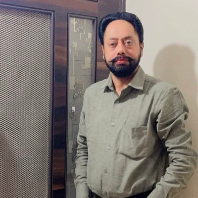 Satinderji2213's profile picture. 