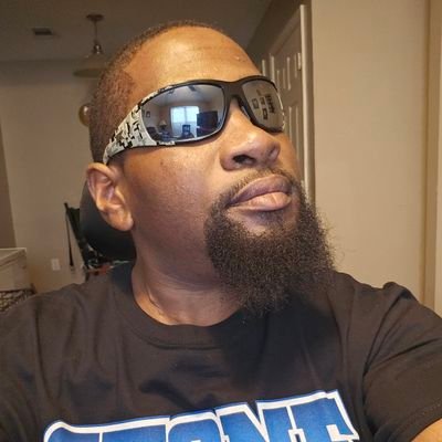 Digital Creator 40 but im old school at heart i love my kids and grand kids mess with them and get got 👊🏿 👊🏿i love all wrestling I'm single  💪🏿💪🏿💯💯😎