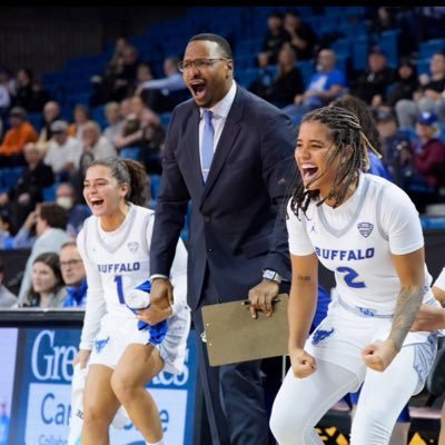 University at Buffalo Women’s Assistant Coach🤘🏽🐃🏀!! #HurstAlum