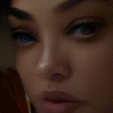 gkaythompson's profile picture. #Big🍎 #TruthSeeker #Peloton #ExCorporateZombie #Zenmode #BidenHarris2020 💙 #ObamasforLife 💙 #EatARainbowEveryday 🍇🥬🍓🥕🥦🥑🍌🫐