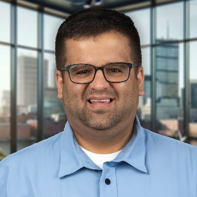 joshkuhn's profile picture. #hashtagblessed hubby to @jeanettemkuhn, dog dad to Tchaik, owner of @sidestreetllc /// Слава Україні! Героям слава!