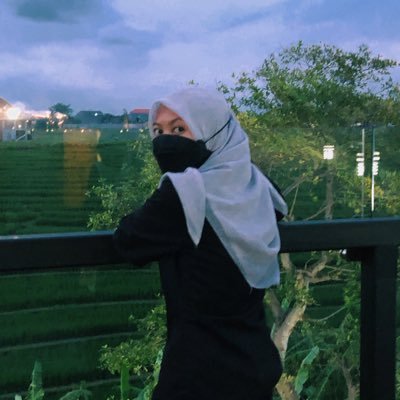 reni_ayup's profile picture. Still the same girl with the same name. Just a different mindset and a new game 👑❗️For curated notes: @notesbyRAP