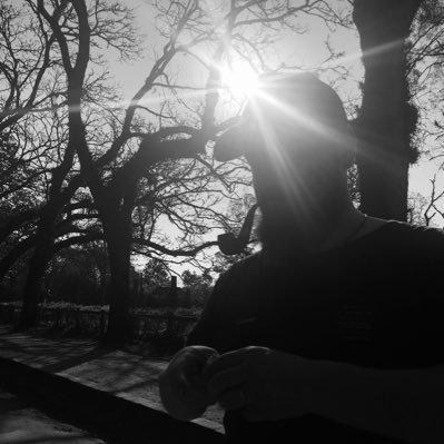 “Tu me farás conhecer o caminho da vida; na tua presença há plenitude de alegria; à tua direita há eterno prazer”