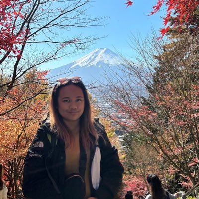 YenDivinagracia's profile picture. I wish there was a way to know you’re in the good old days before you’ve actually left them.