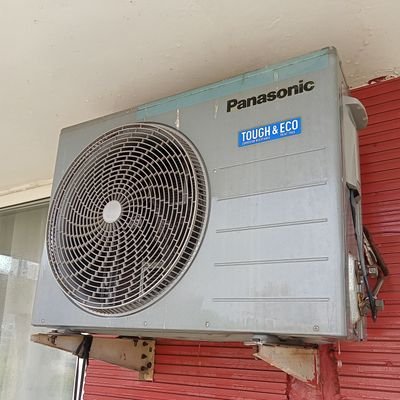 All types of AC, Fridge, Washing Machine, Water Cooler are repaired here. You can call at any time of the day and call your home. We provide service at home.