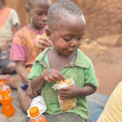 I’m Duncan From Uganda, Africa. I’m child advocate and promote children’s rights in my local community. I do this through helping orphans in many ways.