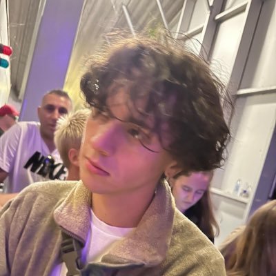 professional cake enthusiast. I like technology (mostly apple and linux stuff) and music 🇩🇰