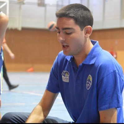 Košarkarski trener 🏀 Entrenador de básquet