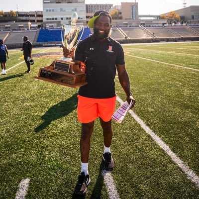 Assistant coach Baltimore City College High School @Citycollegefb