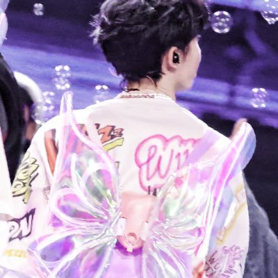 ssydsgbflyrnx's profile picture. 第一我乳追马嘉祺 第二我恨宋亚轩 骗你们的其实我是风梦女（黑化版