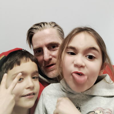 zazazaniboni1's profile picture. Dad