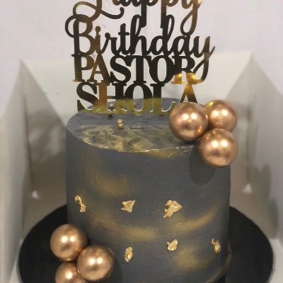 Cakes and Pastries that leaves you with the sweetest memories | The BEST Cakes| Yummy & Fresh Chinchin, Doughnuts & Small chops| Open: Mon-Sat 8am - 6pm