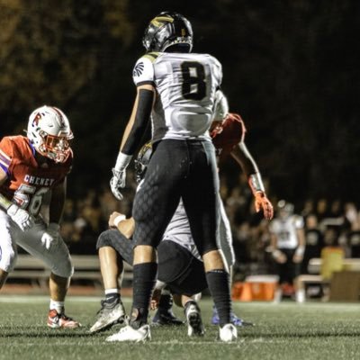 Andale high school 24”|LB/TE|6’2 220|1st Team All State LB|Squat 425|Bench 300|Clean 350|3.6 GPA| @GCCC_FOOTBALL Commit