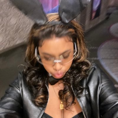 riyabruh's profile picture. #hu24❣️ She/Her