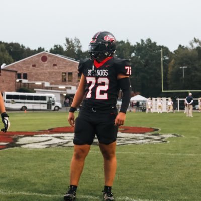 George Walton Academy 2025🏈🏀 OL DL - 1st team All Region OL - 4.3 GPA - 6’0” 220 - Bench - 285 - Squat - 410