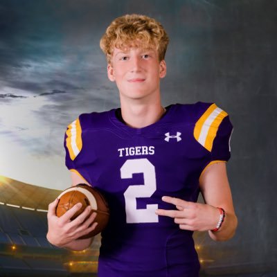 Madison County High School - class of 2024 - jkclark0923@gmail.com - 6’0 - 168lb - wr - ACT 30 (31 superscore) | GPA - 4.17 | 256-698-3128