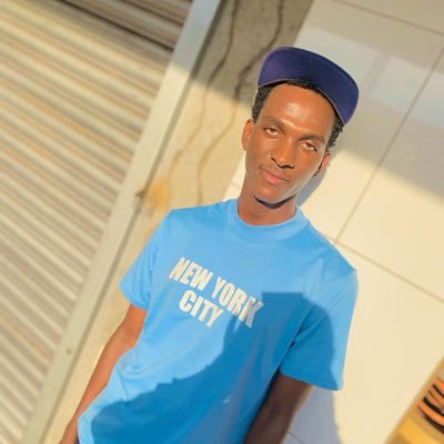 Man city’s realest 🤍. SINGLE..🤡🤡.….☯️🖤 Follow me if u want ..💦🍑l am good 😊