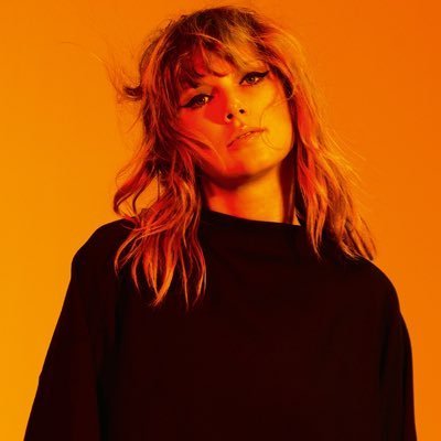 lisazori's profile picture. #Artist