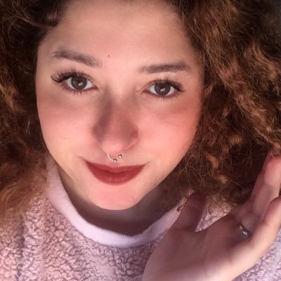 — traduzo a Astrologia e o Tarot para que você construa relações saudáveis | bem-estar ↓