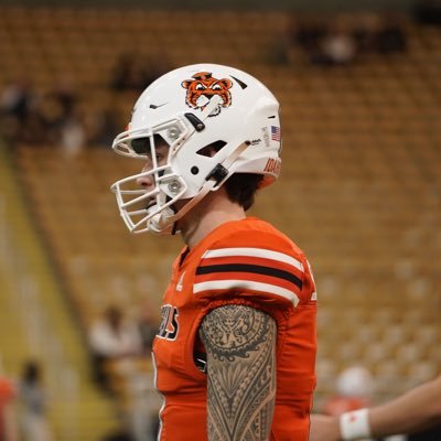 QB at Idaho State University 🖤🧡  BlackLabel Supplements Athlete!!!! Use Code JSharm8 for 15% off all purchases 💪🏼