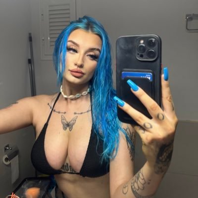 The naughtiest blue ting you’ve ever seen 😜 Insta: xbluetingx