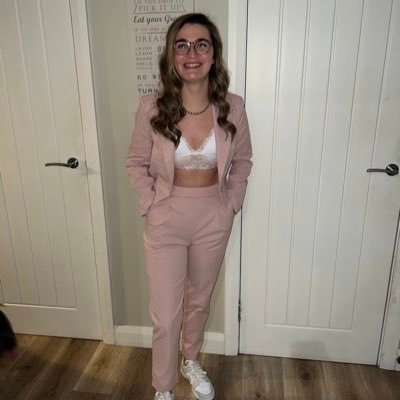 TamzenCampbell's profile picture. instagram- tamzencampbell