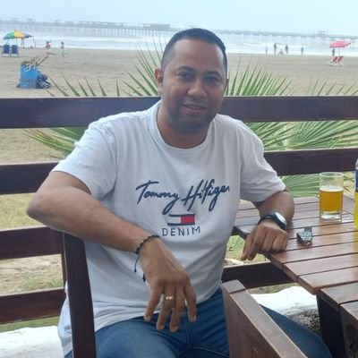 Ing. Industrial. Amante del fútbol, apasionado por el Rock Clásico. Trabajo en Saneamiento Ambiental, Seguridad Ocupacional e Inocuidad Alimentaria.