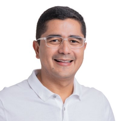 Concejal Valledupar 2024-2027.  Representante a la Cámara 2014-2022. Abogado especialista y magister en derecho.