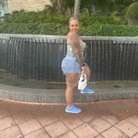 y (@_yesee_) 's Twitter Profile Photo y (@_yesee_) 's Twitter Profile Photo