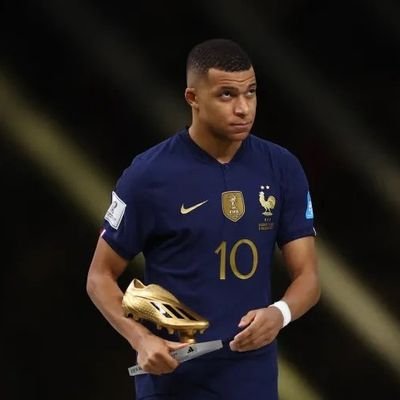 Ace_matutu's profile picture. Captivated from life. Showing it here 🖤