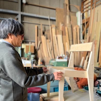 キトヒトラボ。もはじめました〜吉野杉デザイン研究所もやってます〜「木工というコトを伝える木工家」です!! 最近は、「つくれる家具」で枠を越える活動中です〜 普段の活動は https://t.co/xkuaKJKcDc で…いつでも木工とか家具制作などお仕事のご相談お待ちしております…