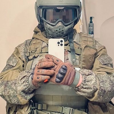 Kostya, 21. R6 player and Fuze cosplayer. #1 Fuze Apologist. Maybe one day I’ll post shit, who knows.