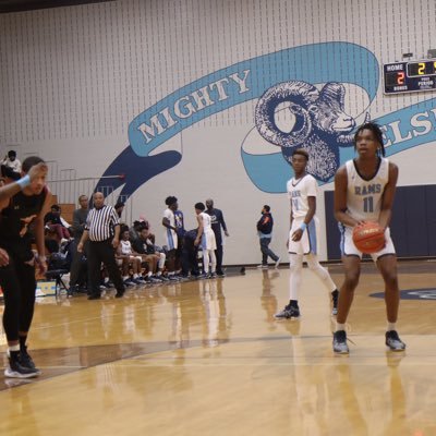 ELSIK VARSITY #11🏀 6’7 Dual Forward 3.1 GPA📚C/O 24’