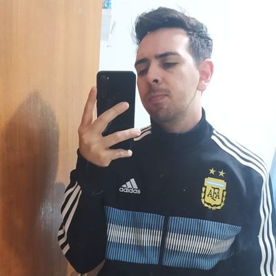 dhfo100's profile picture. 